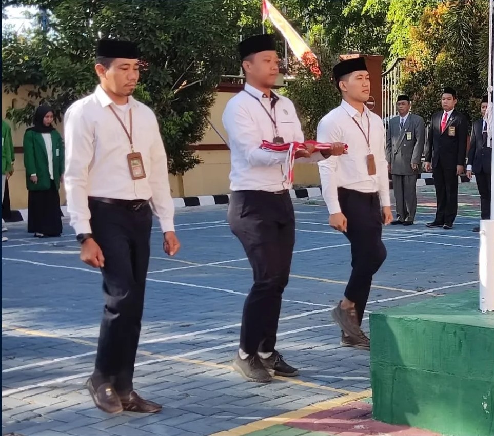 pengibaran bendera