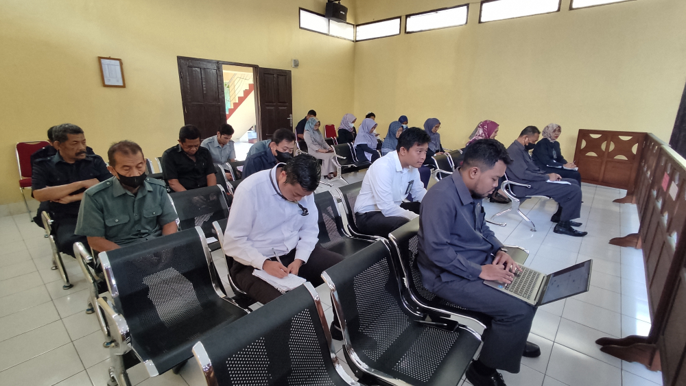 rapat 18 april 2023 2